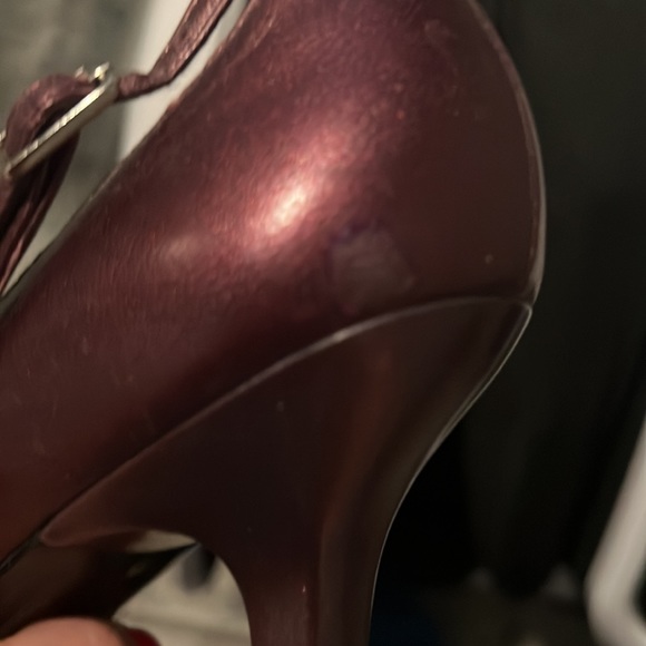 FANTASTIC BCBGIRLS METALLIC PURPLE HEELS- SIZE 7 - Picture 9 of 9